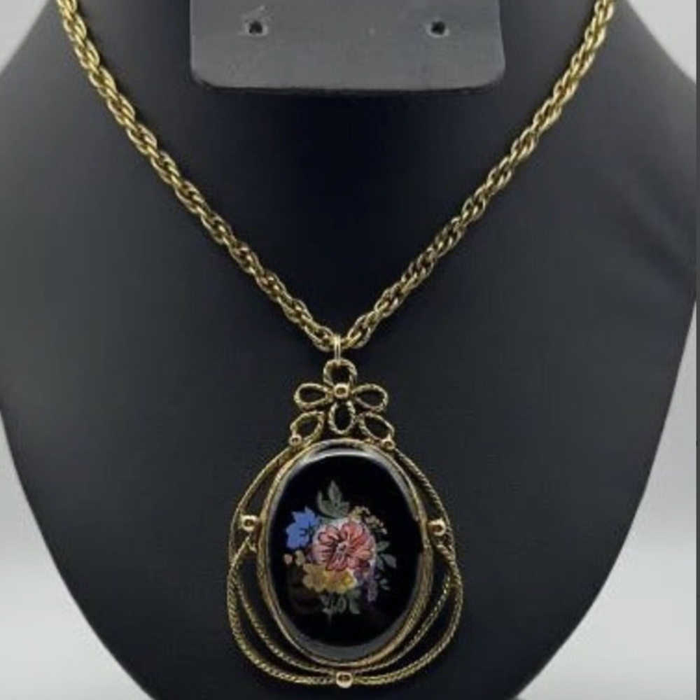Vintage Black‎ Glass Floral Painted Pendant on a Gold Tone Necklace 26" Gold
